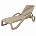 Tumbona de exterior 190 x 70 x 96 cm de resina beige con respaldo reclinable